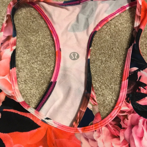 Bright floral lulu tank top - Picture 2 of 3